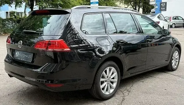 Gebraucht VW Golf VII LOUNGE 110 PS (80 kW) 2015 Schwarz Kombi