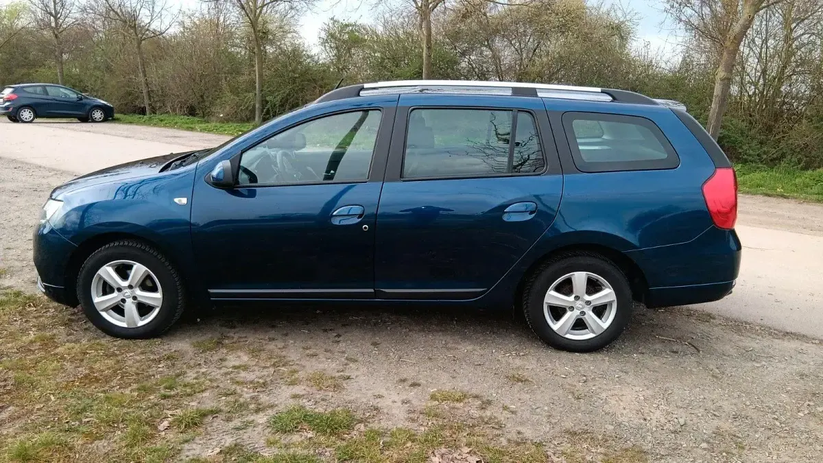 Gebraucht Dacia Logan MCV Lauréate 90 PS (66 kW) 2017 Blau Kombi