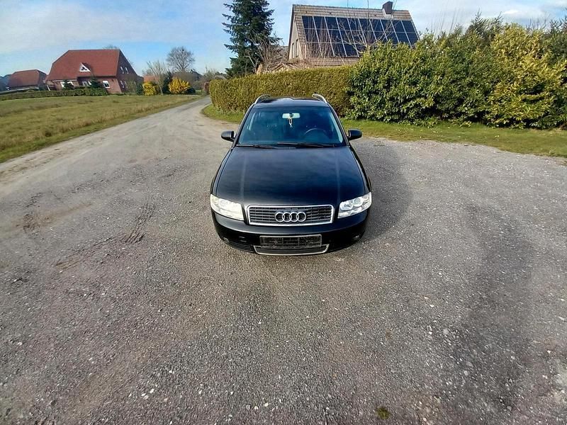 Second-hand Audi A4 131 CP (96 kW) 2004 Negru Break