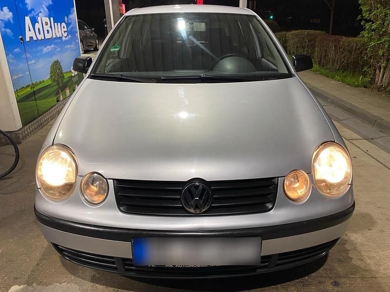 Gebraucht VW Polo 64 PS (47 kW) 2005 Silber Kleinwagen