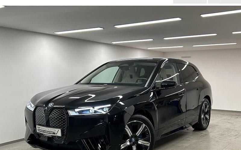 Saphirschwarz Gebraucht 2024 BMW iX Sport Line SUV | 58.450 € (Fairer Preis) - Bild 1/4