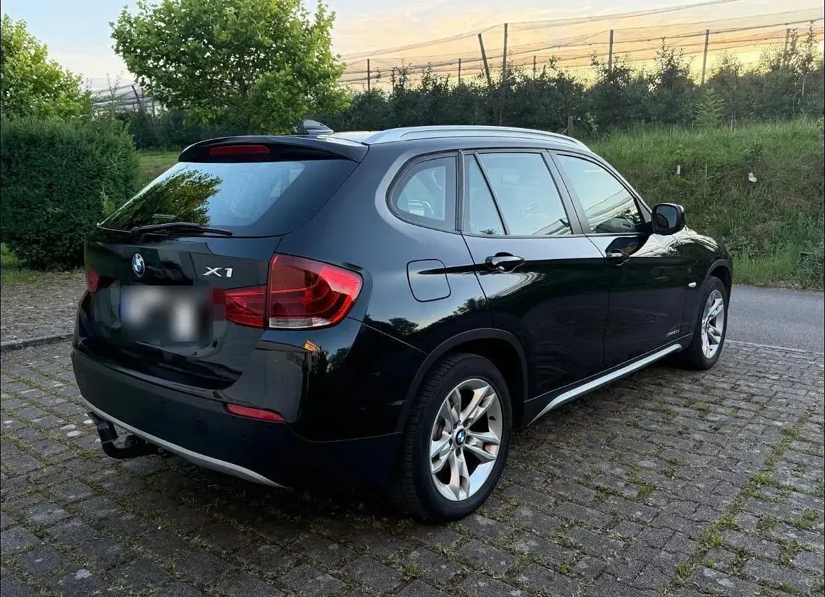 Gebraucht BMW X1 177 PS (130 kW) 2012 Schwarz SUV