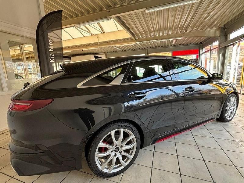 Gebraucht Kia ProCeed GT GT 204 PS (150 kW) 2019 Schwarz Kleinwagen