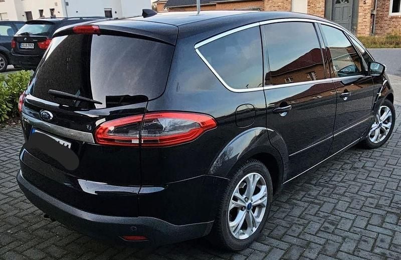Gebraucht Ford S-MAX Titanium 163 PS (119 kW) 2011 Schwarz Van / Kleinbus