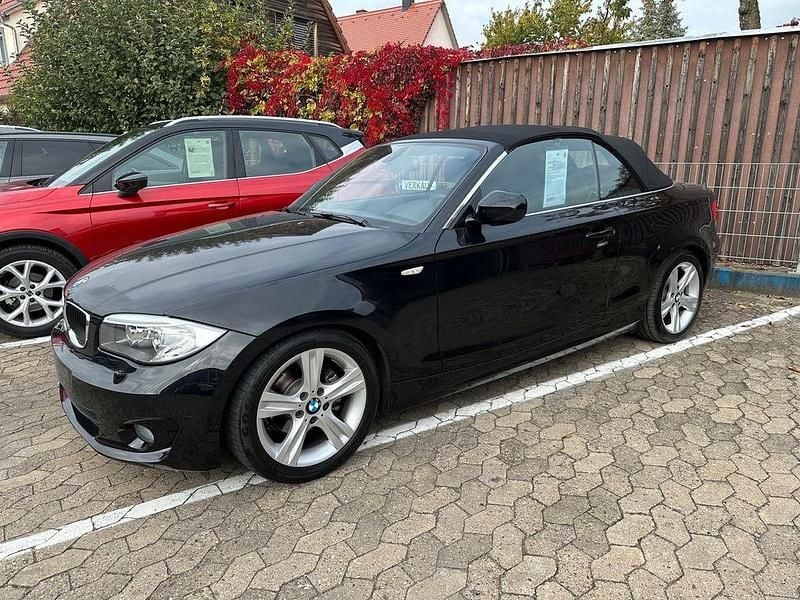 Schwarz Gebraucht 2011 BMW 118 Cabriolet Advantage Cabrio | 13.000 € (Fairer Preis) - Bild 1/4