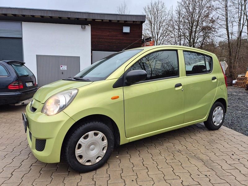 Gebraucht Daihatsu Cuore 69 PS (50 kW) 2009 Kleinwagen