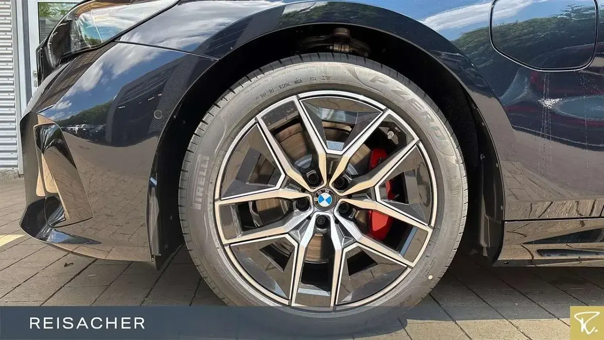 Neu BMW 530e Comfort Edition 299 PS (219 kW) 2026 Carbonschwarz metallic Kombi