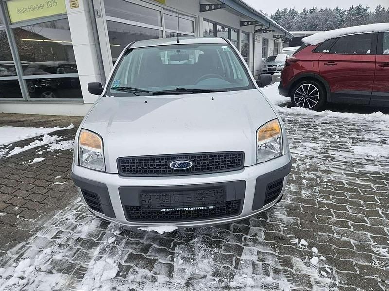 Gebraucht Ford Fusion Style 75 PS (55 kW) 2009 Polarsilber metallic Kleinwagen