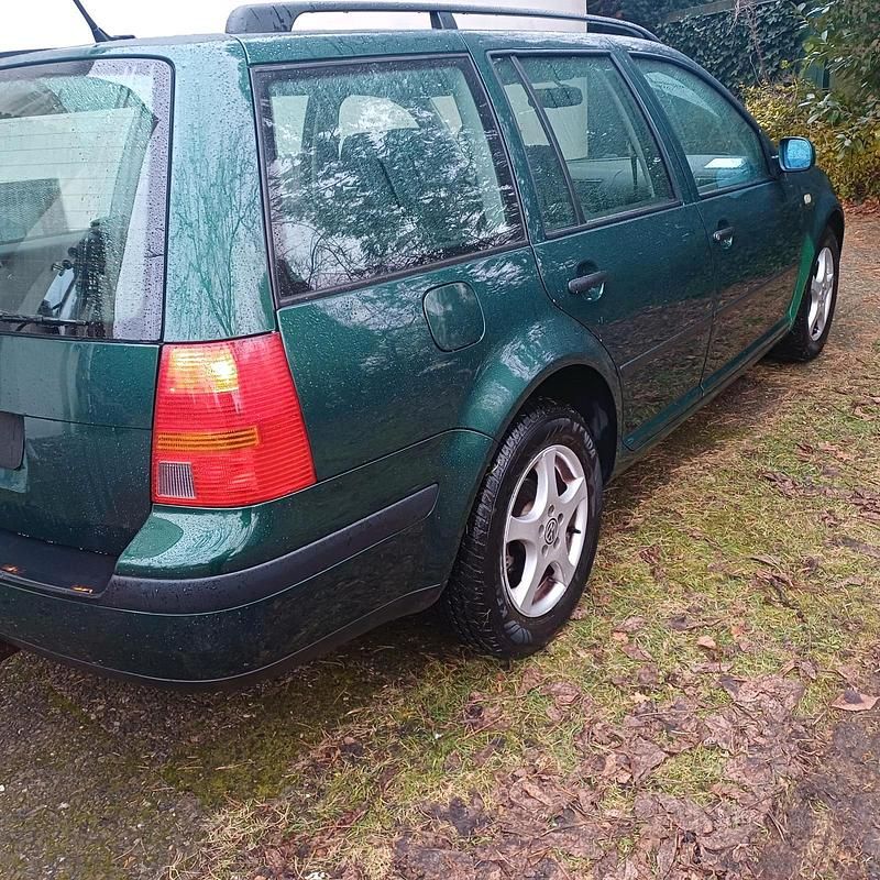Gebraucht VW Golf IV 116 PS (85 kW) 1999 Grün Kombi