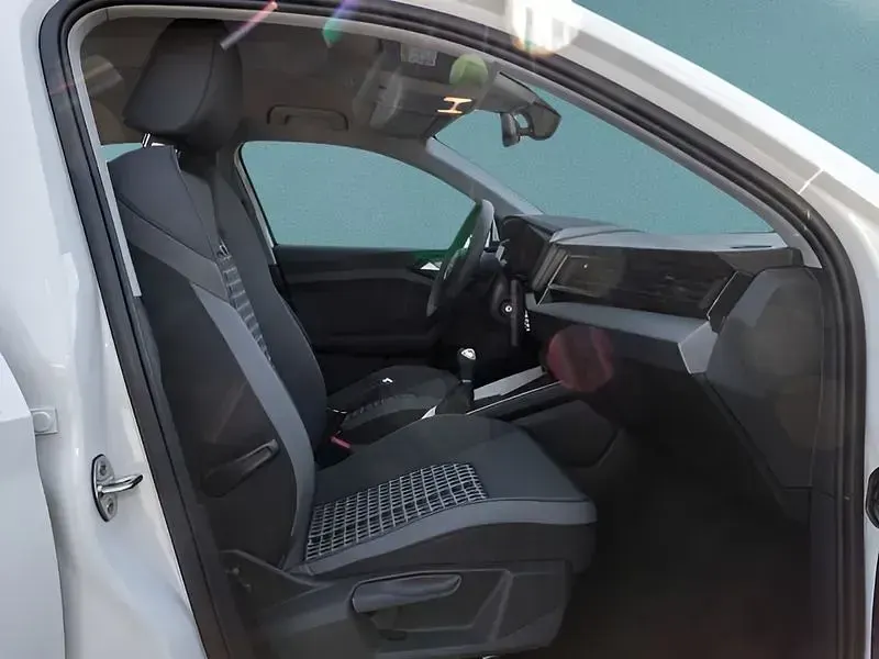 Gebraucht Audi A1 Sportback 95 PS (69 kW) 2026 Weiß Kleinwagen