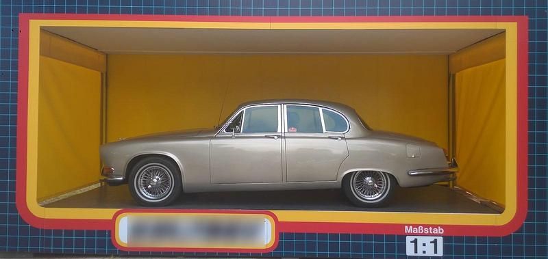 Beige Gebraucht 1967 Jaguar 420 Limousine | 29.990 € - Bild 1/4