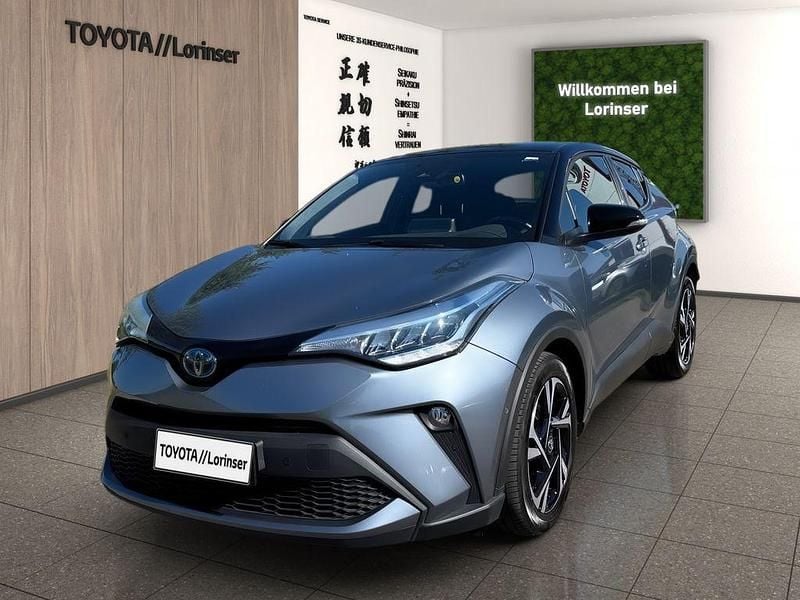 Grau Gebraucht 2022 Toyota C-HR Team SUV | 22.990 € (Guter Preis) - Bild 1/4