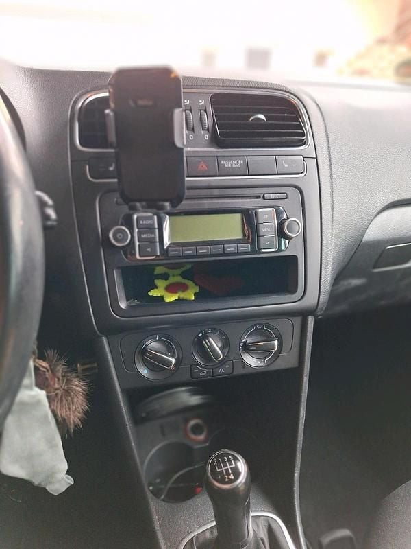 Gebraucht VW Polo Style 75 PS (55 kW) 2011 Blau Kleinwagen