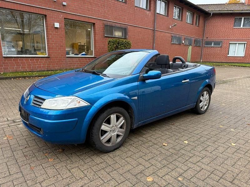 Blau Gebraucht 2004 Renault Mégane Cabriolet Authentique Cabrio | 3.200 € (Teuer) - Bild 1/4