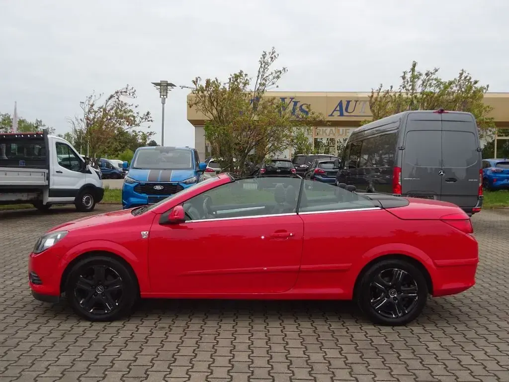Gebraucht Opel Astra Cabriolet Edition 116 PS (85 kW) 2010 Rot Cabrio