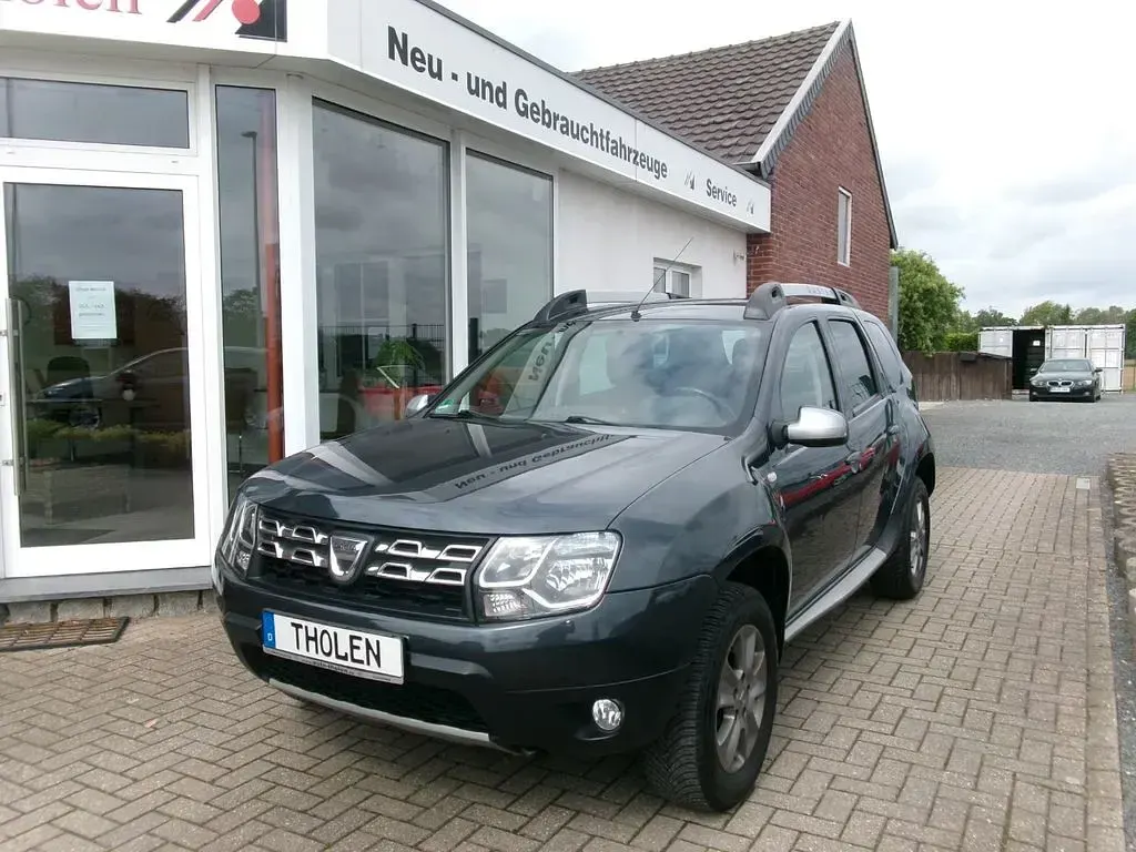 Gebraucht Dacia Duster Lauréate 105 PS (77 kW) 2014 Grau SUV