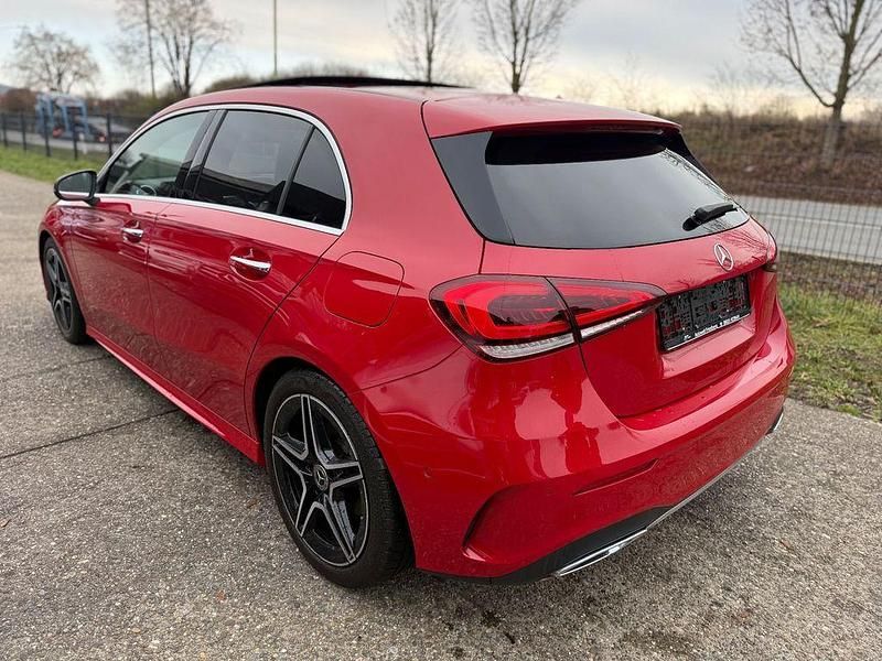 Gebraucht Mercedes A250 AMG line 224 PS (164 kW) 2018 Rot Limousine
