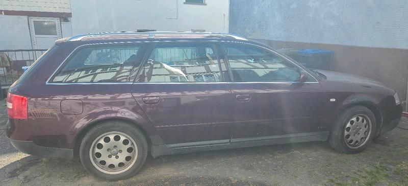 Violet Gebraucht 1998 Audi A6 Kombi | 1.300 € (Guter Preis) - Bild 1/4