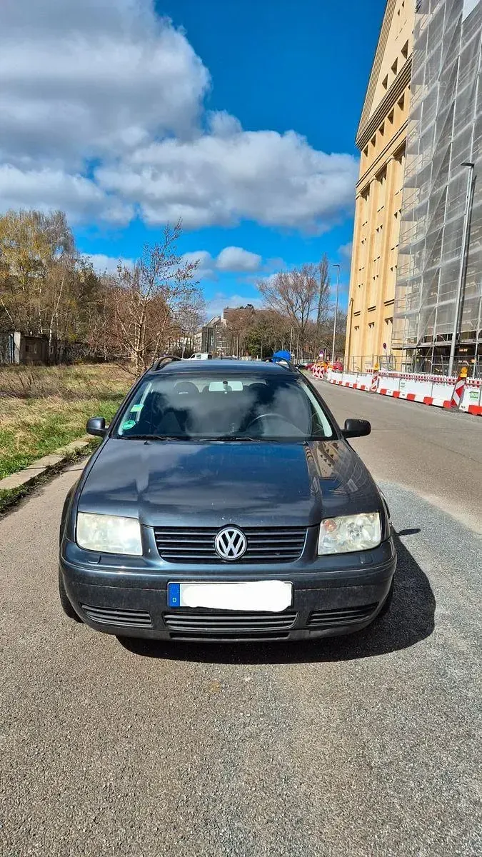 Usata VW Bora 116 CV (85 kW) 2000 Grigio Station wagon