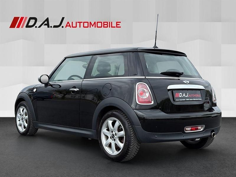 Second-hand Mini ONE Pepper 98 CP (72 kW) 2010 Negru Hatchback