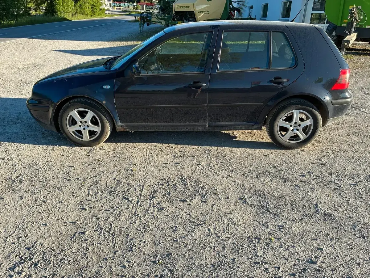 Gebraucht VW Golf IV 75 PS (55 kW) 1999 Blau Kleinwagen