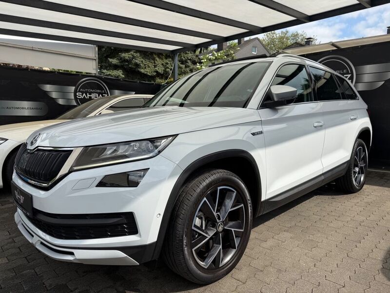 Weiß Gebraucht 2018 Skoda Kodiaq Scout 4x4 SUV | 28.900 € (Teuer) - Bild 1/4