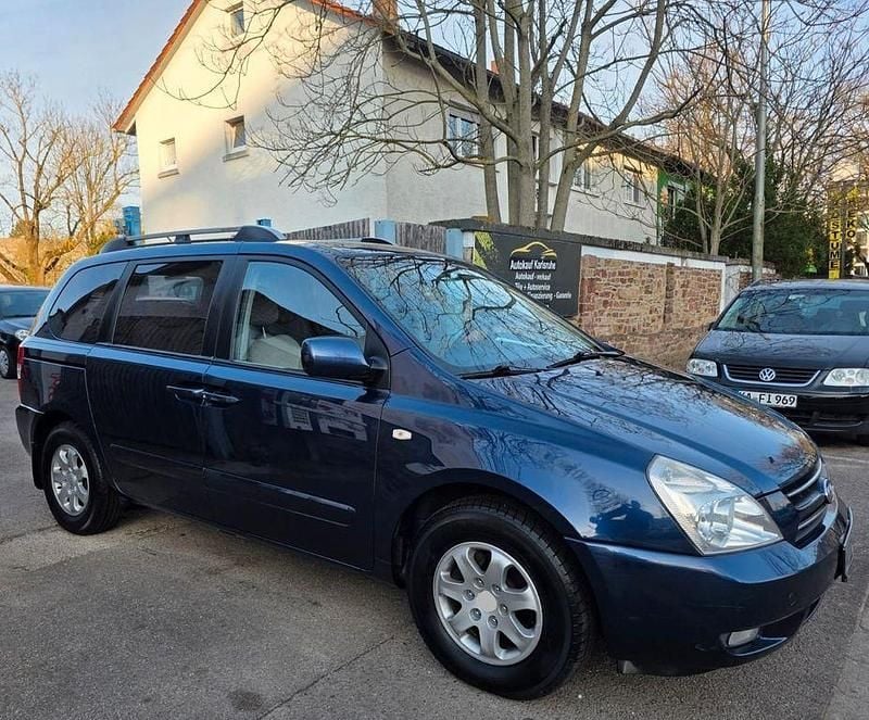 Gebraucht Kia Carnival EX 185 PS (136 kW) 2007 Blau Van / Kleinbus