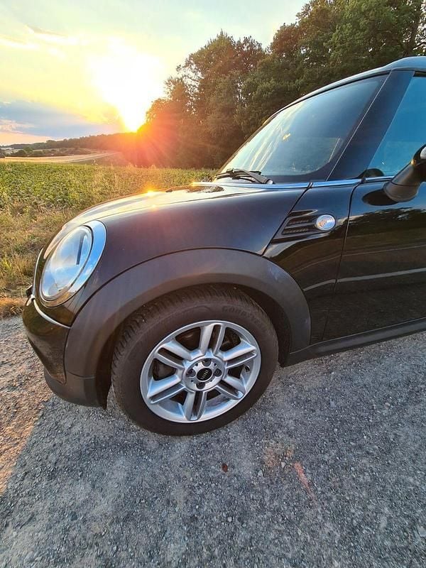 Second-hand Mini Cooper D 111 CP (81 kW) 2012 Negru Hatchback