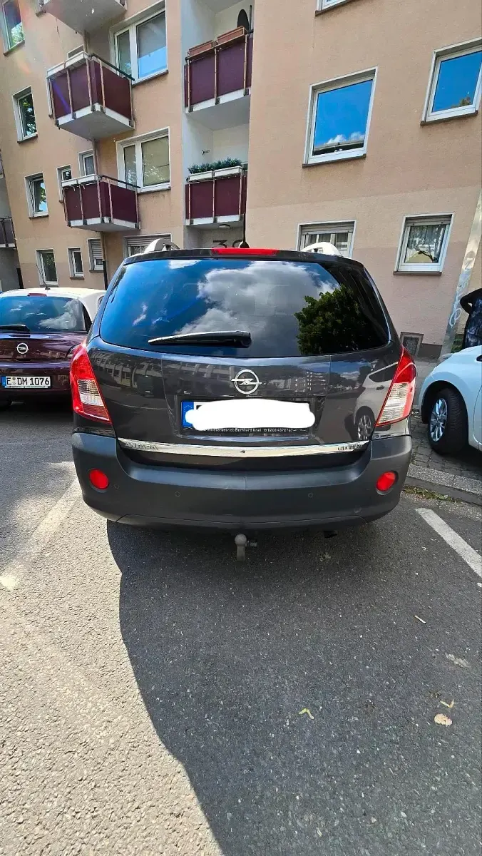 Używany Opel Antara Cosmo 163 KM (119 kW) 2014 Szary SUV