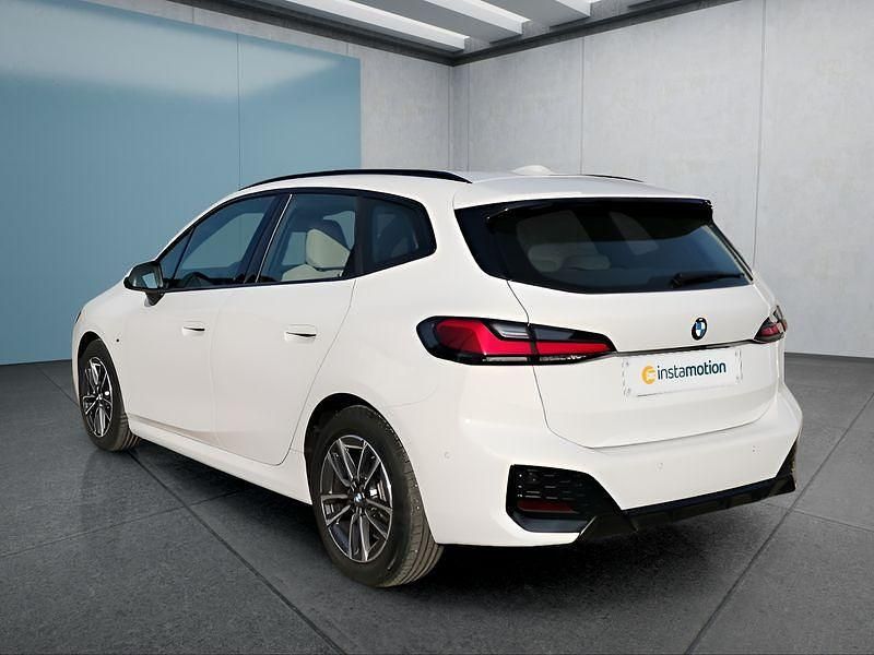 Gebraucht BMW 223 Active Tourer 204 PS (150 kW) 2023 Weiß Van / Kleinbus