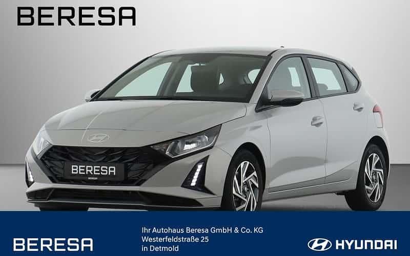 Lumen grey / mic Neu 2025 Hyundai i20 Trend Limousine | 20.480 € (Fairer Preis) - Bild 1/4