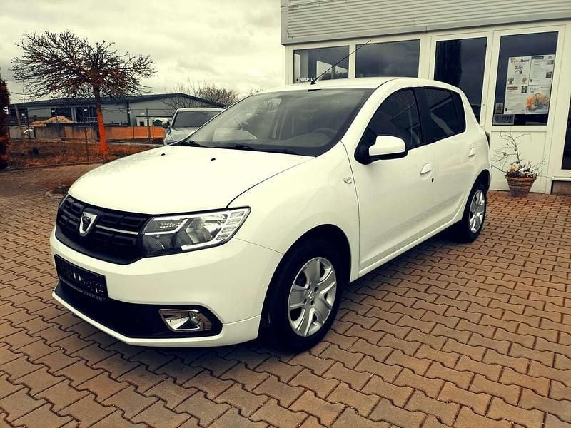 Gebraucht Dacia Sandero Lauréate 90 PS (66 kW) 2017 Gletscherweiss Kleinwagen