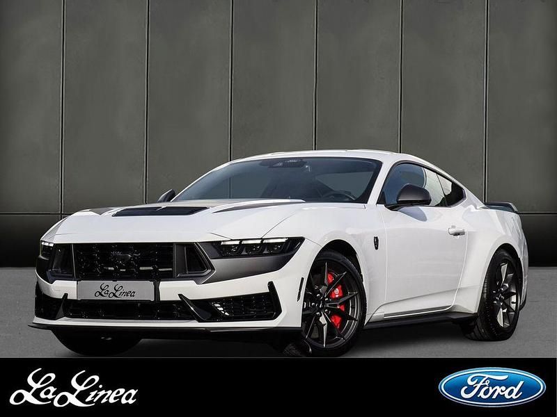 Weiss Neu 2025 Ford Mustang Fastback Coupé | 74.900 € (Etwas zu teuer) - Bild 1/4