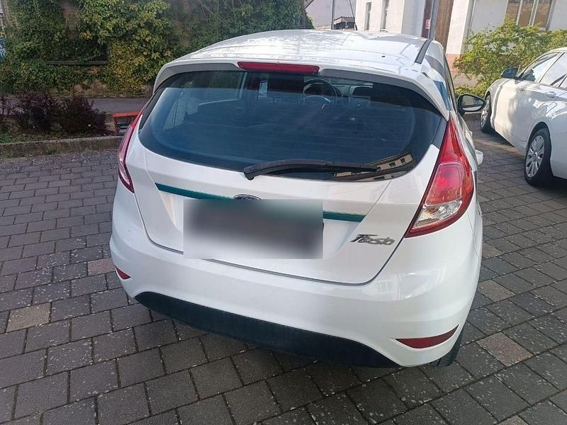 Gebraucht Ford Fiesta 80 PS (58 kW) 2017 Schwarz Kleinwagen