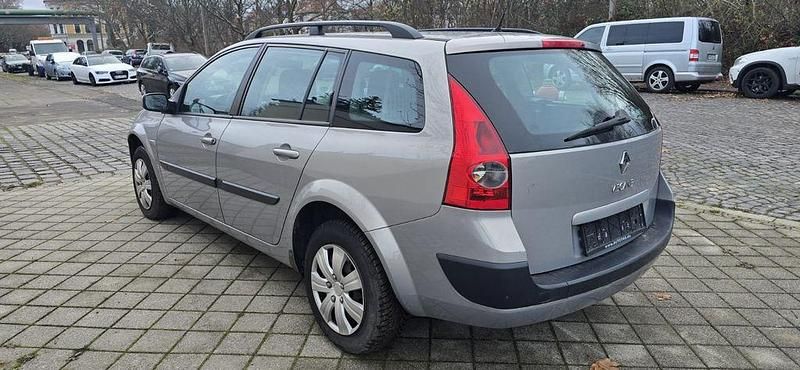 Gebraucht Renault Mégane II Avantage 113 PS (83 kW) 2005 Gelb Limousine