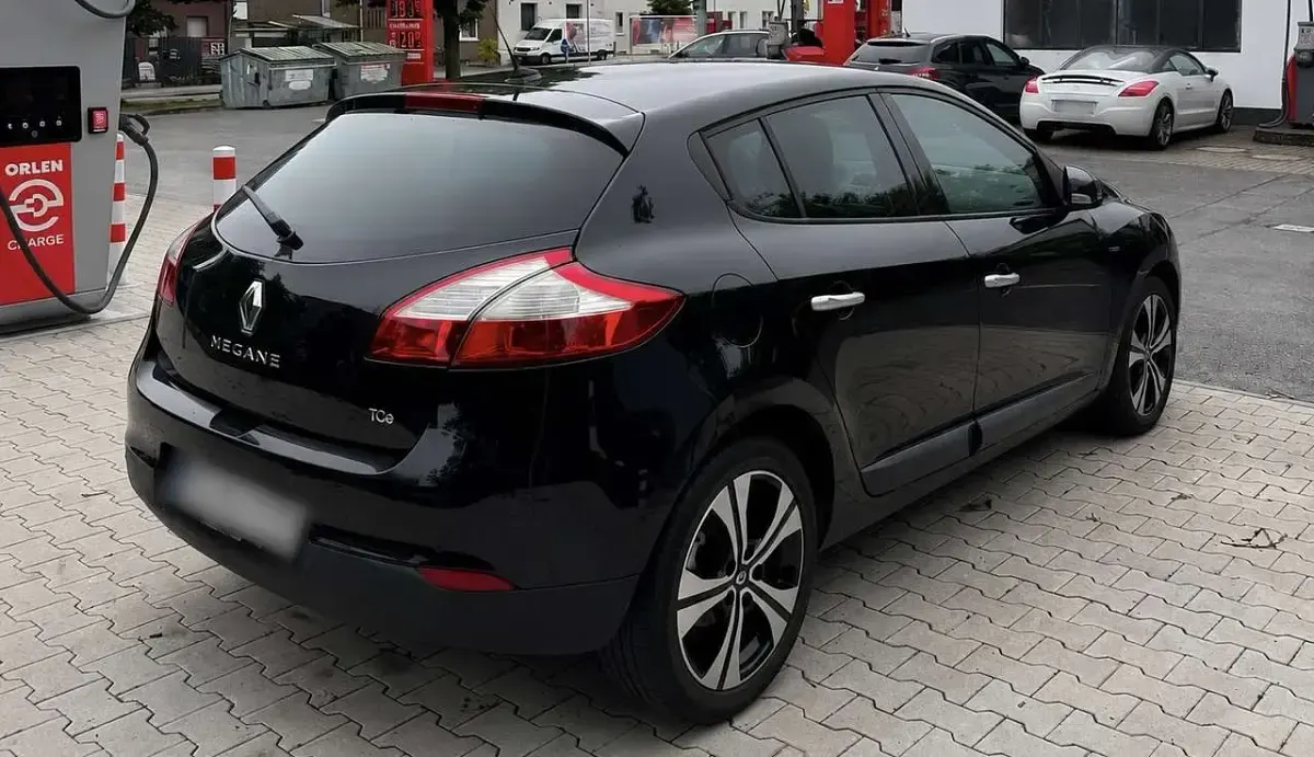 Gebraucht Renault Mégane GrandTour Bose Edition 131 PS (96 kW) 2011 Kombi