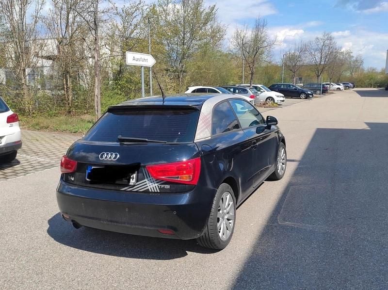 Second-hand Audi A1 Ambition 86 CP (63 kW) 2012 Negru Hatchback