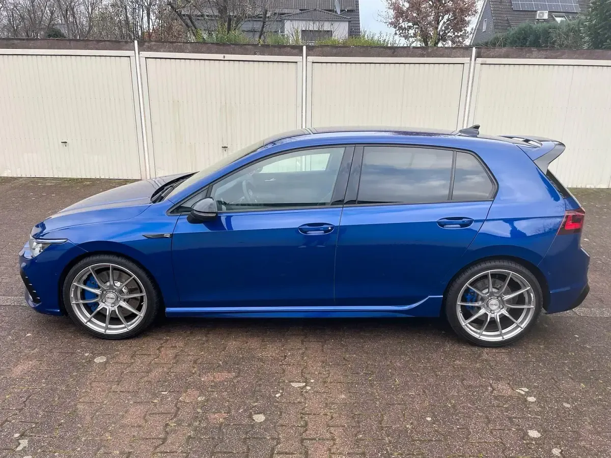 Gebraucht VW Golf VIII R 320 PS (235 kW) 2021 Blau Limousine