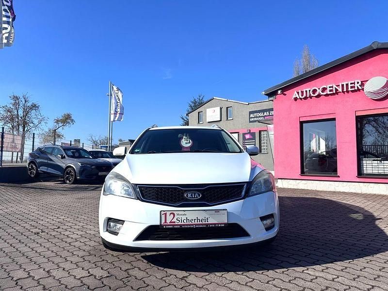Gebraucht Kia Ceed Sportswagon 125 PS (91 kW) 2012 Weiß Kombi