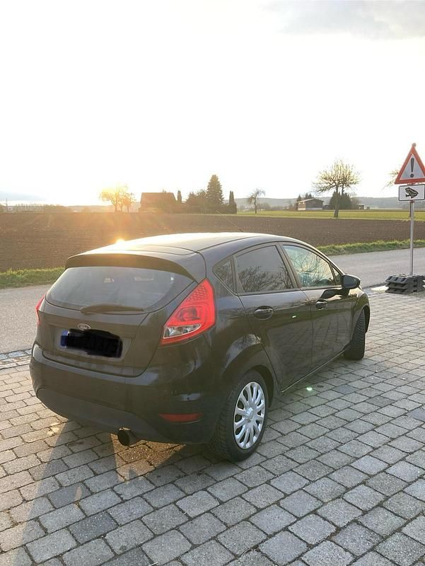 Gebraucht Ford Fiesta 79 PS (58 kW) 2009 Schwarz Kleinwagen