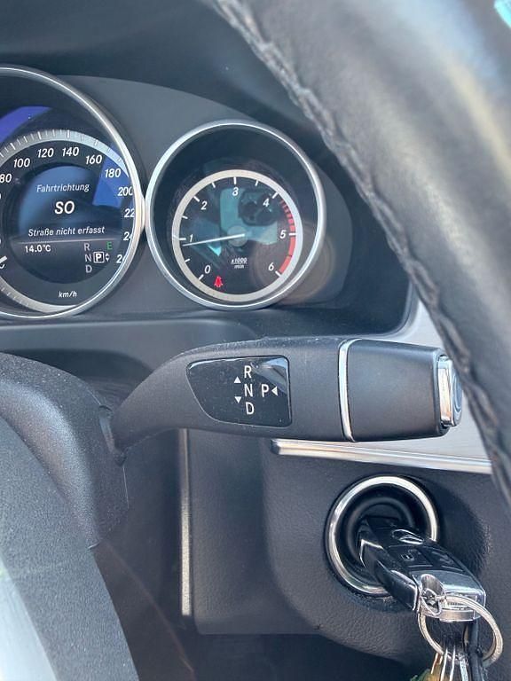 Gebraucht Mercedes E220 Edition 170 PS (125 kW) 2014 Schwarz Limousine