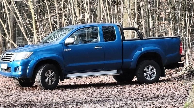 Gebraucht Toyota HiLux 150 PS (110 kW) 2011 Blau Pickup