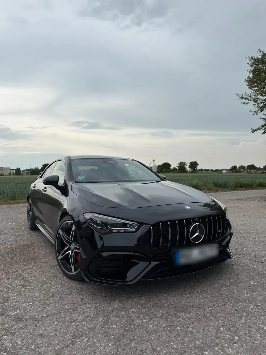 Gebraucht Mercedes CLA45 AMG AMG 421 PS (309 kW) 2024 Schwarz Coupé