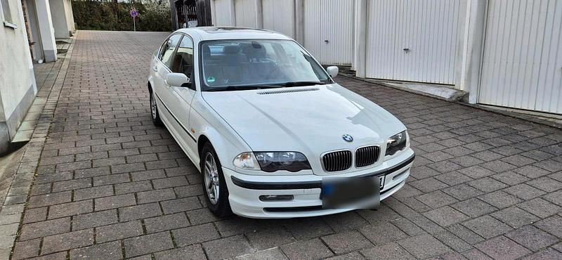 Gebraucht BMW 323 170 PS (125 kW) 1999 Weiß Limousine