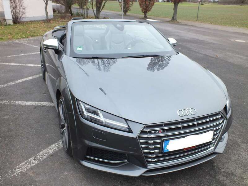 Grau Gebraucht 2016 Audi TT Roadster Cabrio | 29.900 € (Fairer Preis) - Bild 1/4