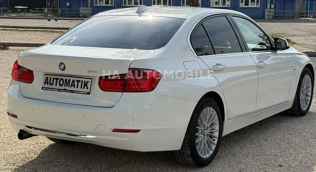 Gebraucht BMW 320 Luxury Line 184 PS (135 kW) 2015 Weiß Limousine