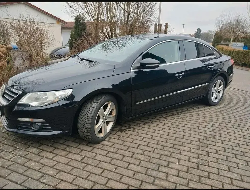 Gebraucht VW Passat 140 PS (102 kW) 2011 Schwarz Limousine