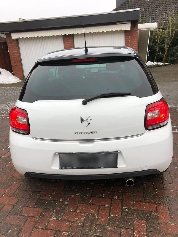 Gebraucht Citroën DS3 So Chic 120 PS (88 kW) 2012 Weiß Kleinwagen