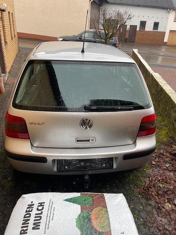 Gebraucht VW Golf IV 75 PS (55 kW) 2001 Silber Limousine