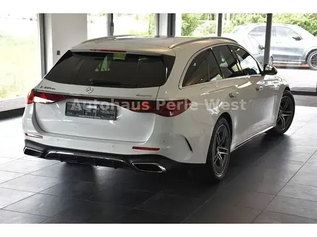 Gebraucht Mercedes E300 Advanced Plus 197 PS (144 kW) 2025 Kombi